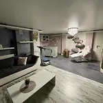 Дом отдыха Zdunlandia Dom Nad Jeziorem, Jacuzzi, Kort, Basen *