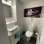 Zdunlandia Dom Nad Jeziorem, Jacuzzi, Kort, Basen Дом отдыха Zduny (Starogard)