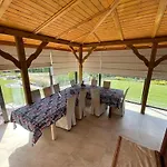 Дом отдыха Zdunlandia Dom Nad Jeziorem, Jacuzzi, Kort, Basen *