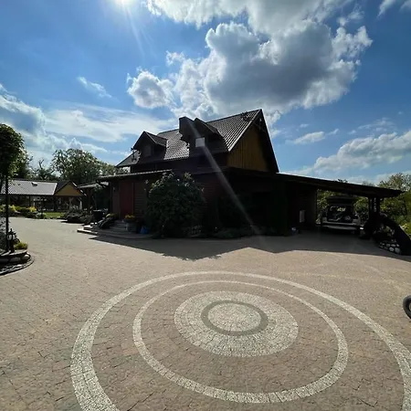 Zdunlandia Dom Nad Jeziorem, Jacuzzi, Kort, Basen
